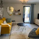 Dans Ma Bulle - Les Balcons De La Cite